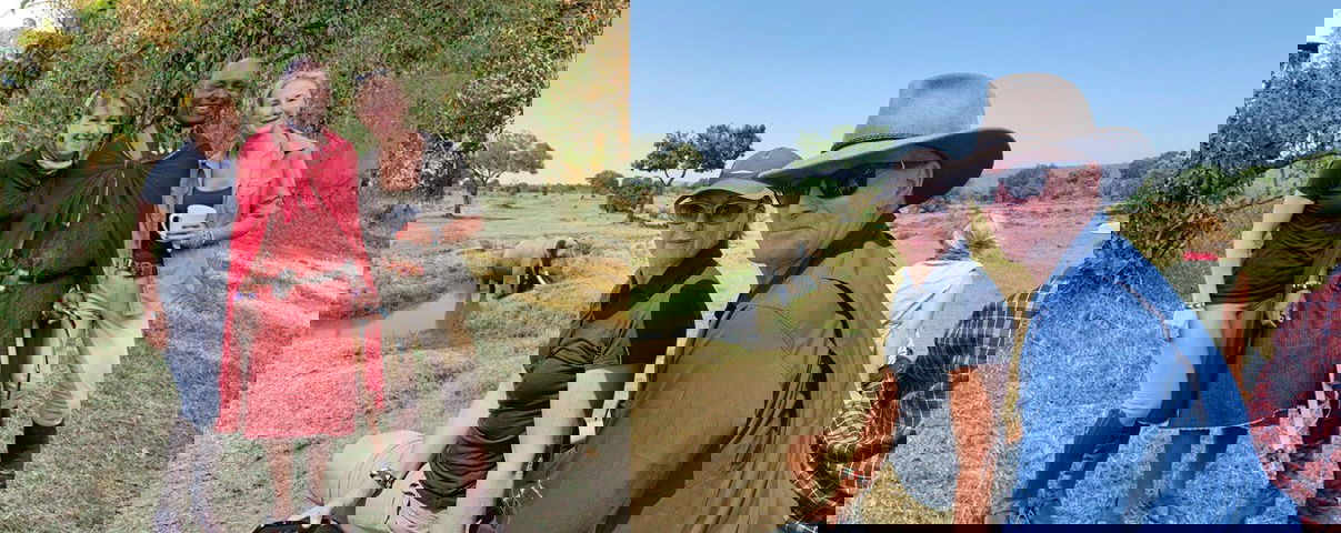 Meet a Globetrotter: Allanah Powell - Globetrotting horse riding holidays - Maasai Mara, Kenya