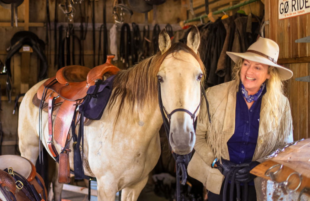 Meet our Guides: Nicola and Janey - The River Valley Ride, North Island, New Zealand - Globetrotting horse riding holidays