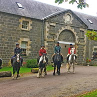 Castle & Estate Ride, Ireland - Globetrotting horse riding holidays