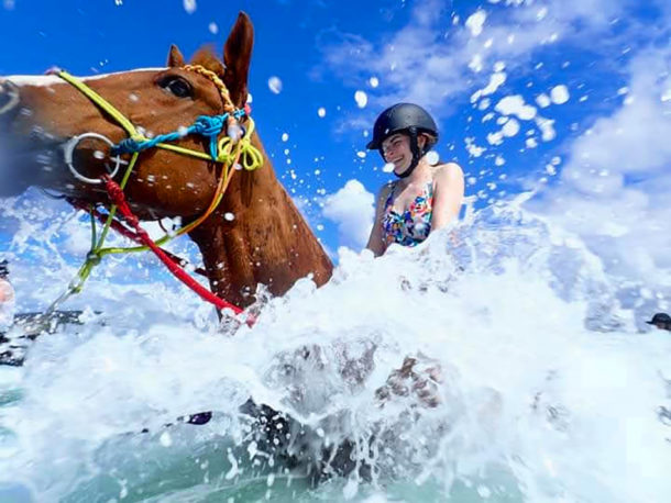 Rainbow Beach, Bush & Cattle Ride, Queensland, Australia - Globetrotting horse riding holidays