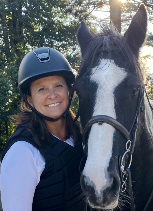 Cross Country in Tipperary, Ireland - Globetrotting horse riding holidays