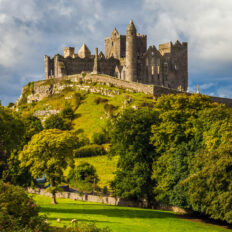 Cross Country in Tipperary, Ireland - Globetrotting horse riding holidays