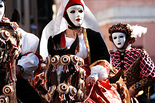 Sa Sartiglia - image by Vincenzo Fileccia on Flickr (CC BY-SA 2.0) - Globetrotting horse riding holidays