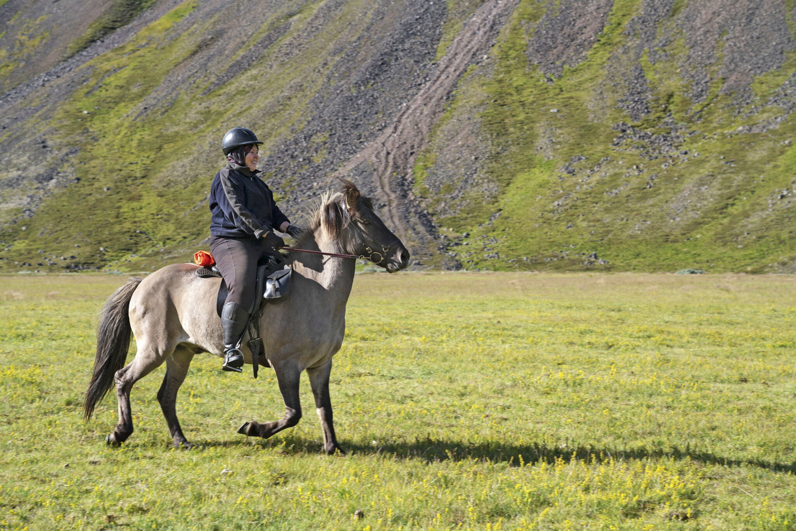 Meet a Globetrotter: Leanne Goodluck - Globetrotting horse riding holidays