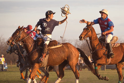 Pato, the national sport of Argentina - Globetrotting horse riding holidays