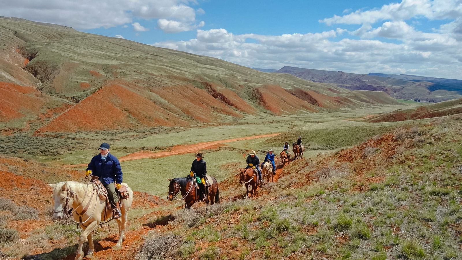 Ranch ride in Shell, Wyoming, USA - Globetrotting horse riding holidays