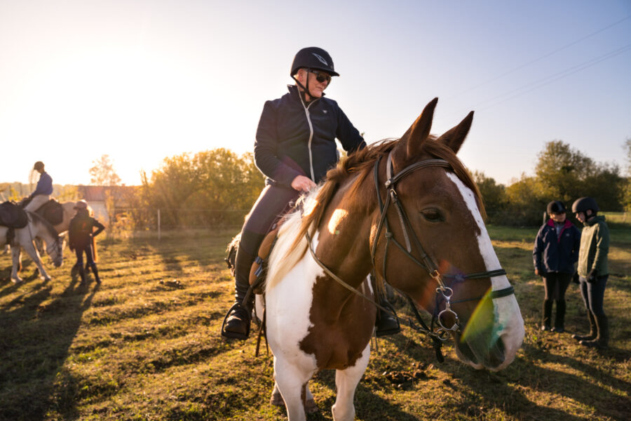 Bordeaux WIne Trail, France - Globetrotting horse riding holidays