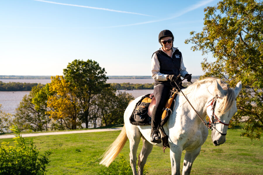 horse riding holiday in Bordeaux, France