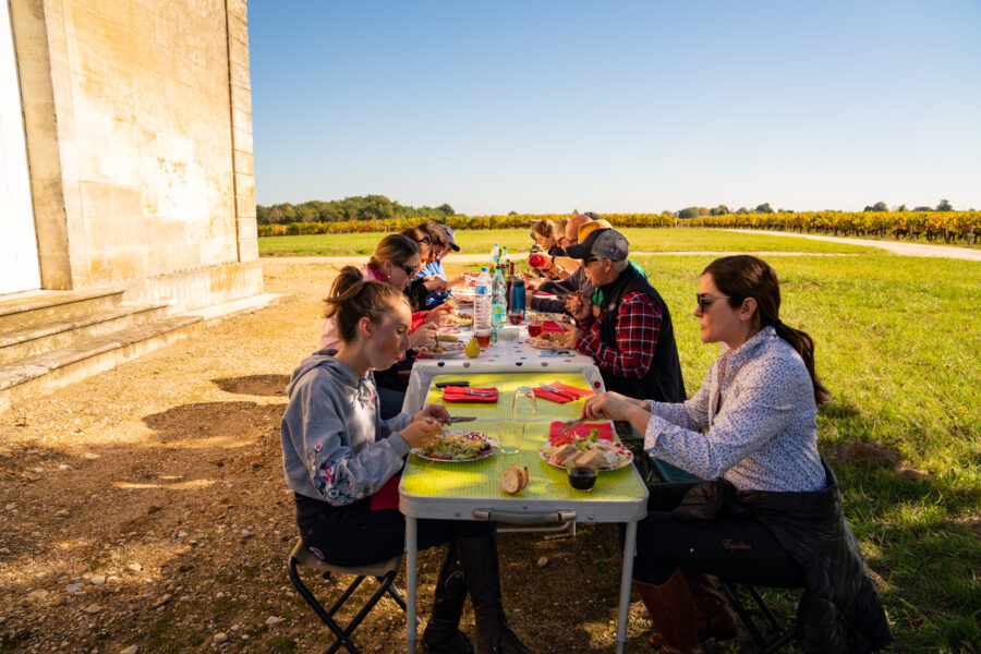 horse riding holiday in Bordeaux, France - Globetrotting