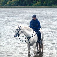 Castle & Estate Ride, Ireland - Globetrotting horse riding holidays