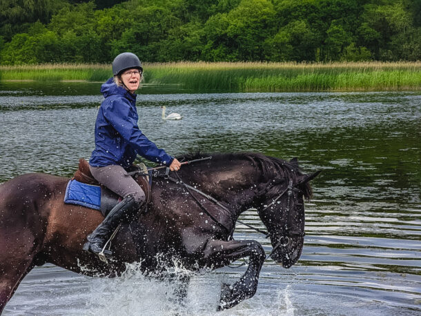 Castle & Estate Ride, Ireland - Globetrotting horse riding holidays