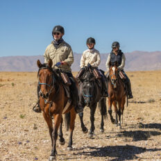 The Namib Desert Ride, Globetrotting horse riding holidays