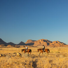 The Namib Desert Ride, Globetrotting horse riding holidays