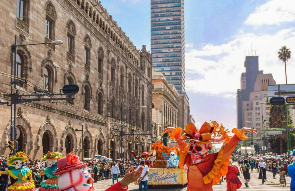 A Day Spent in Mexico City - image by Eduardo Gonzalez via Pexels - Globetrotting horse riding holidays