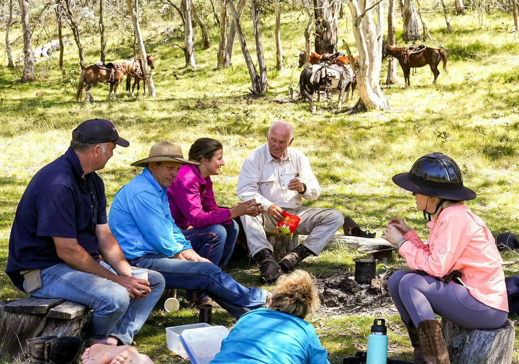 Meet our Guides: Brad & Michaela - The Kosciuszko Ride, New South Wales - Globetrotting horse riding holidays