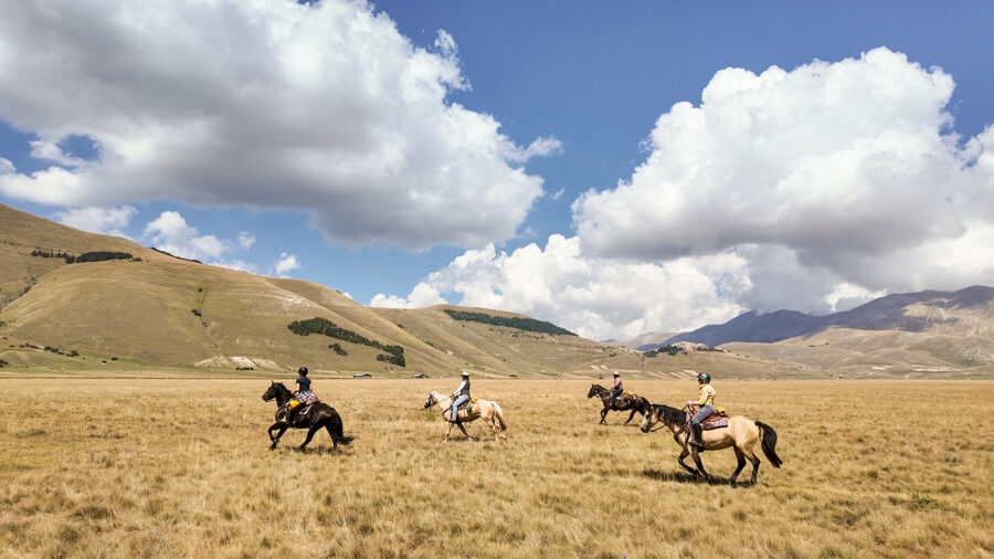 The Sibillini Mountains Ride, Umbria, Italy - Globetrotting horse riding holidays