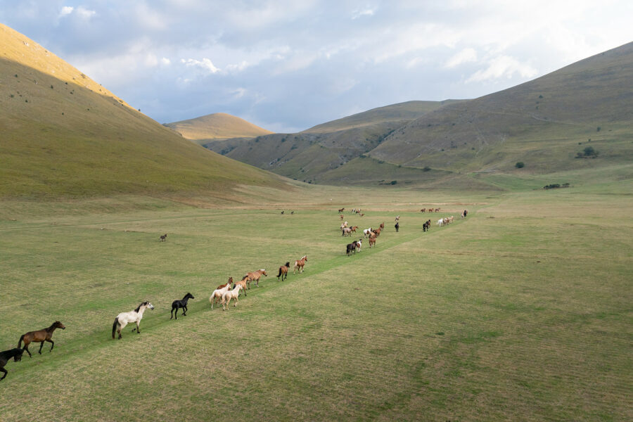 The Sibillini Mountains Ride, Umbria, Italy - Globetrotting horse riding holidays
