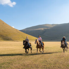 The Sibillini Mountains Ride, Umbria, Italy - Globetrotting horse riding holidays