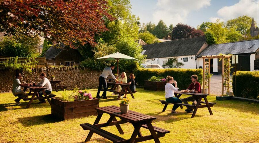 The English Rose Ride, Dorset, England - Globetrotting horse riding holidays