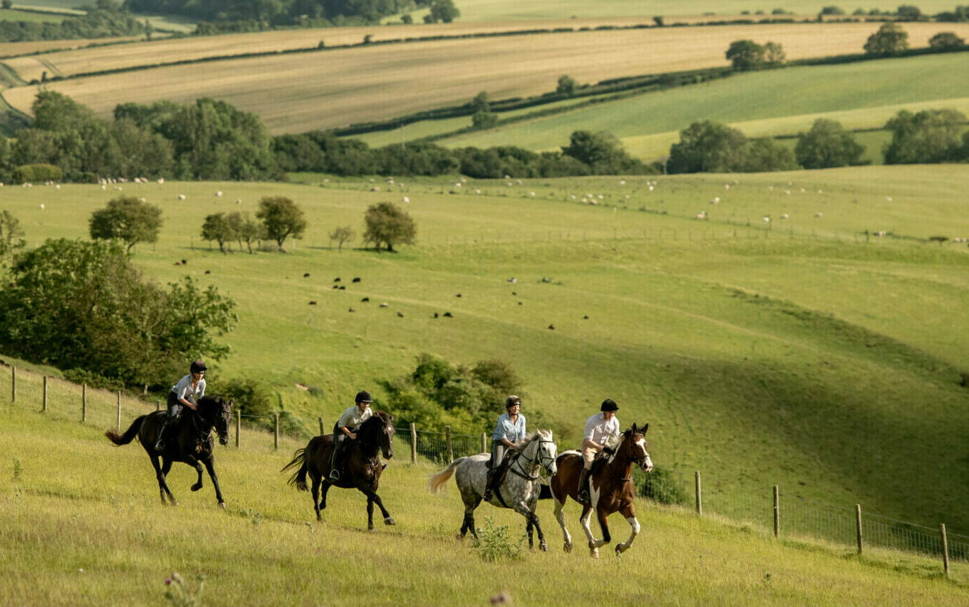 The English Rose Ride, Dorset, England - Globetrotting horse riding holidays
