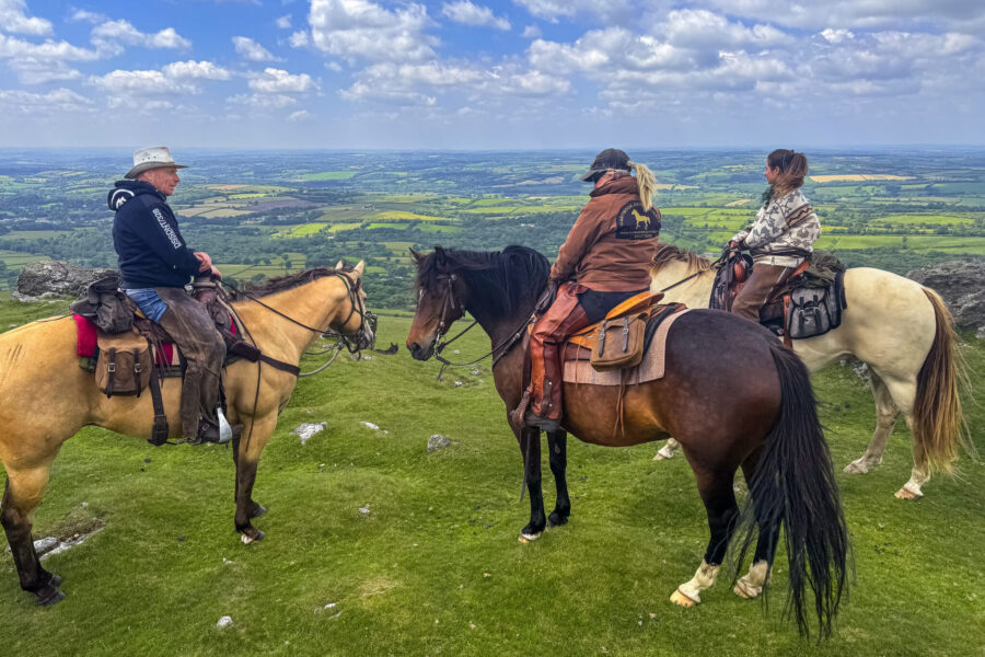 Dartmoor Cattle Drive & Crossing, England - Globetrotting horse riding holidays