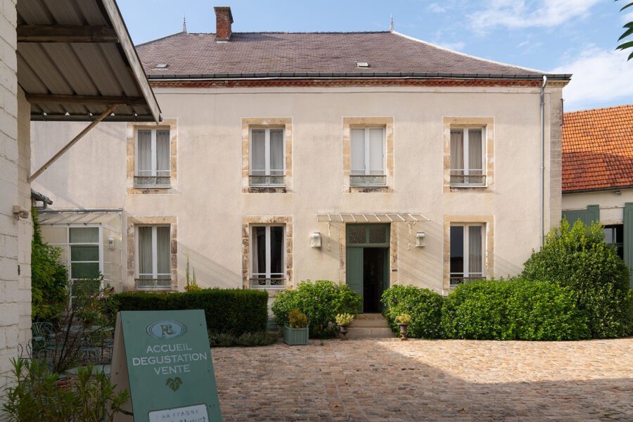 The Champagne Ride, France - Globetrotting horse riding holidays