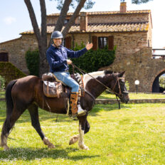 Tuscany, Italy - Globetrotting horse riding holidays