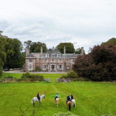 The Scottish Jewel, Scotland - Globetrotting horse riding holidays