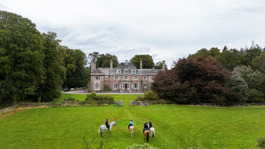 The Scottish Jewel, Scotland - Globetrotting horse riding holidays