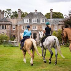 The Scottish Jewel, Scotland - Globetrotting horse riding holidays