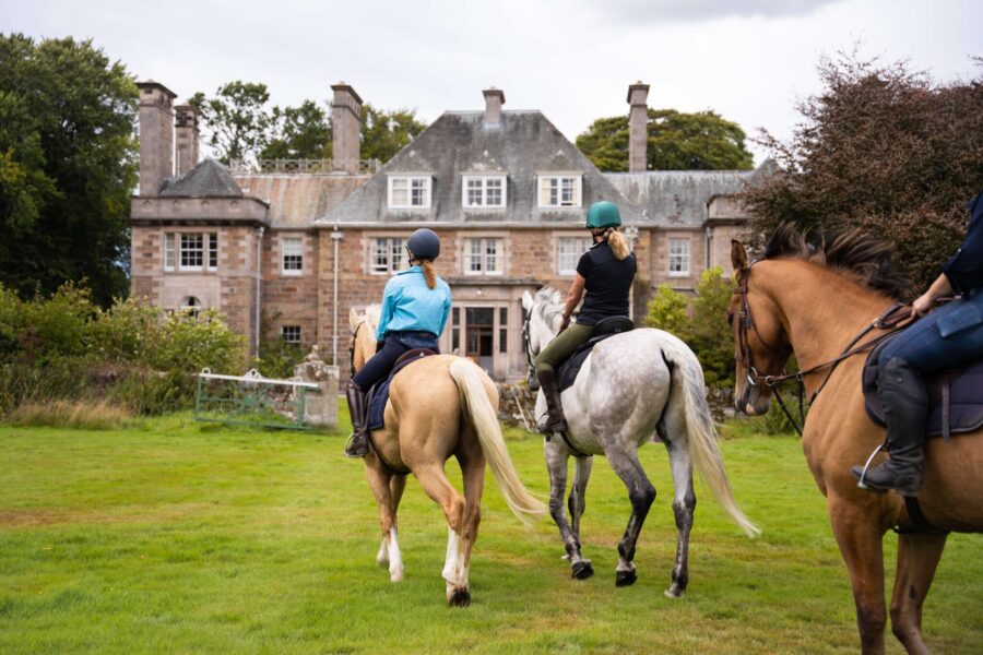 The Scottish Jewel, Scotland - Globetrotting horse riding holidays