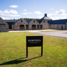 The Scottish Jewel, Scotland - Globetrotting horse riding holidays