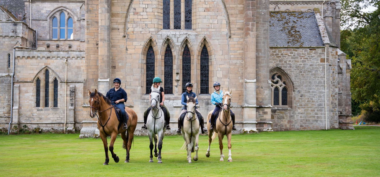 The Scottish Jewel, Scotland - Globetrotting horse riding holidays