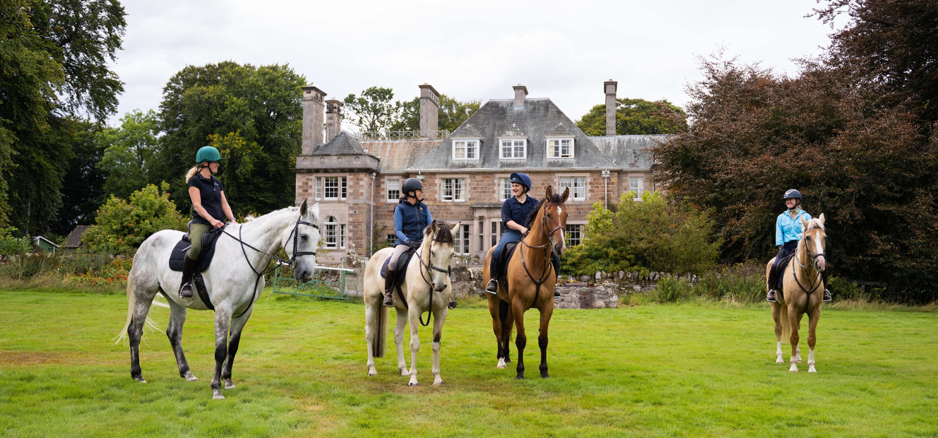 The Scottish Jewel, Scotland - Globetrotting horse riding holidays