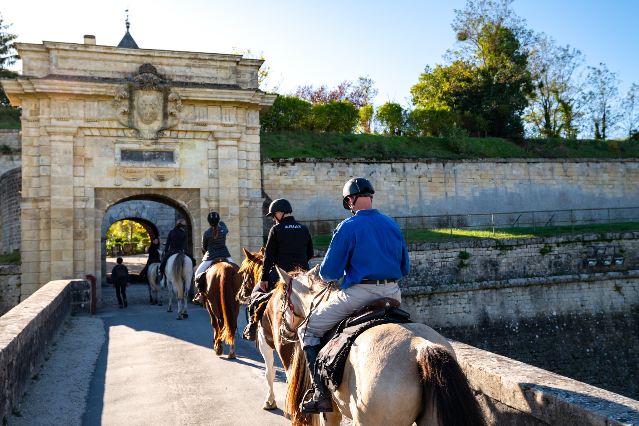 horse riding holiday in Bordeaux, France