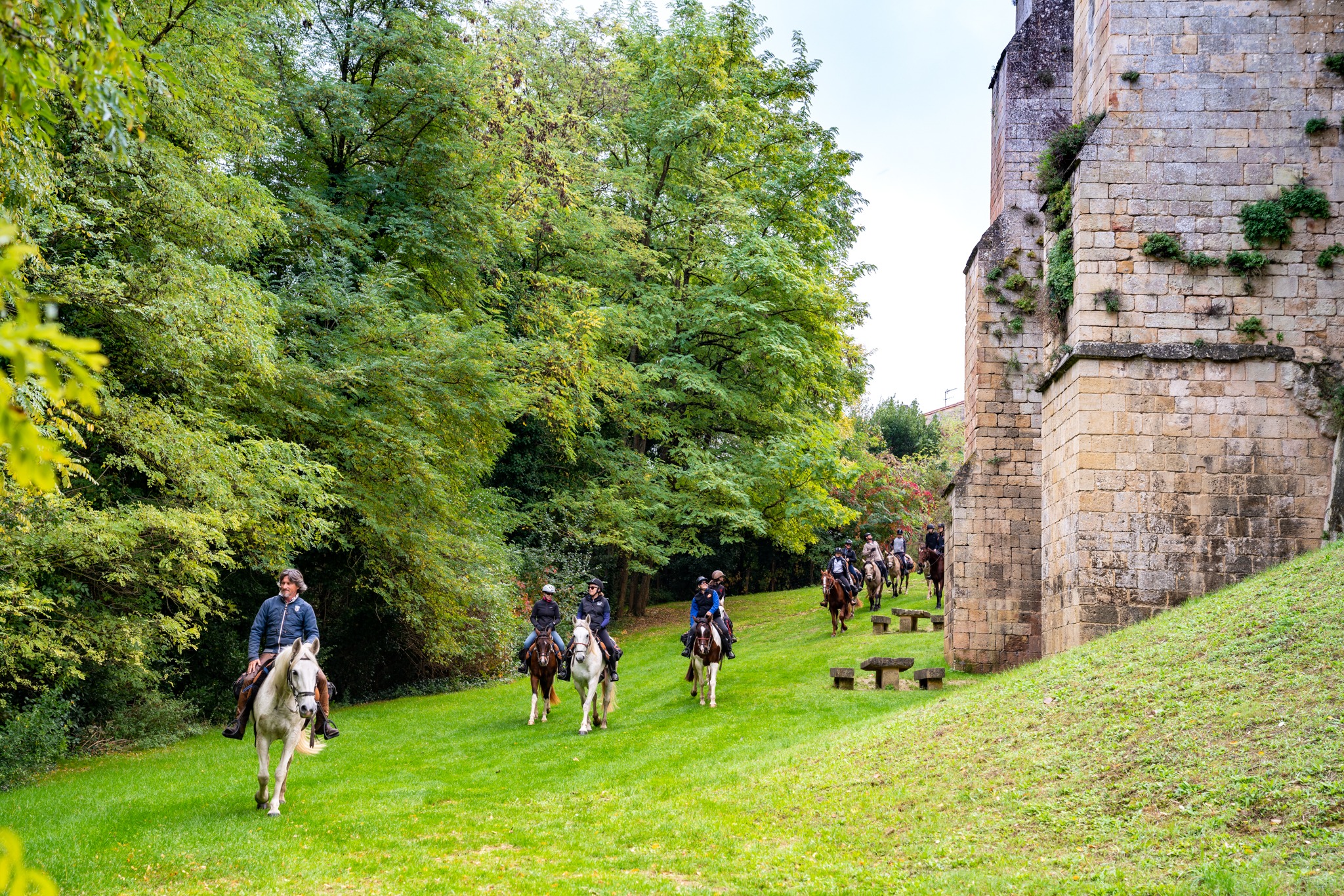 horse riding holiday in Bordeaux, France