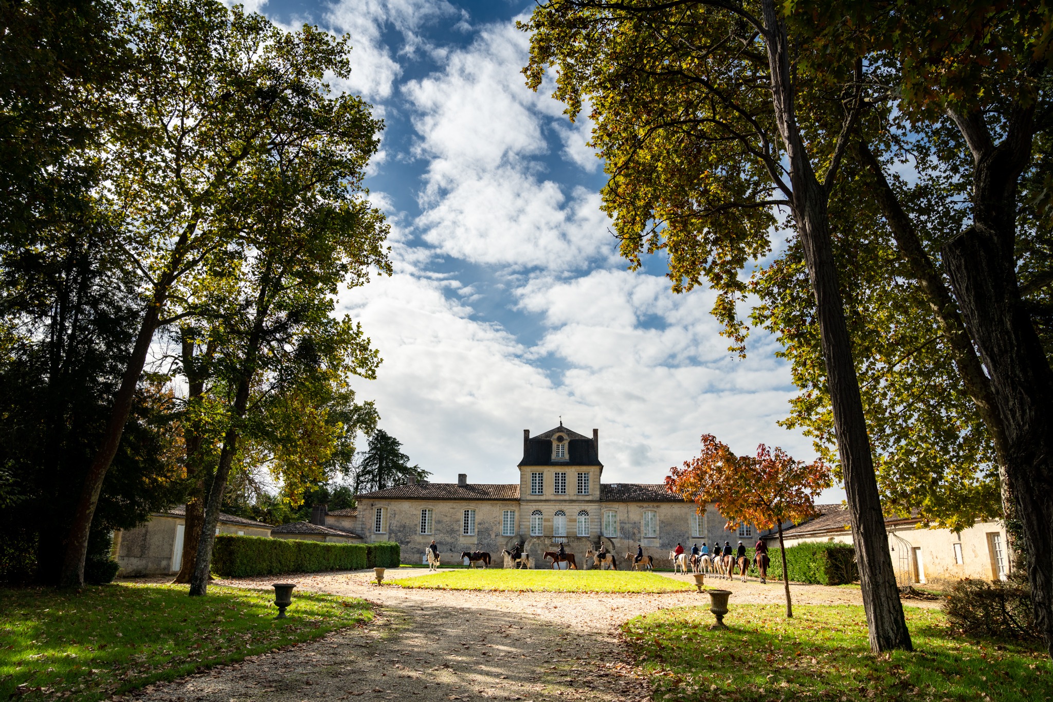 horse riding holiday in Bordeaux, France