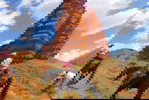 Shell, Wyoming - Globetrotting horse riding holidays