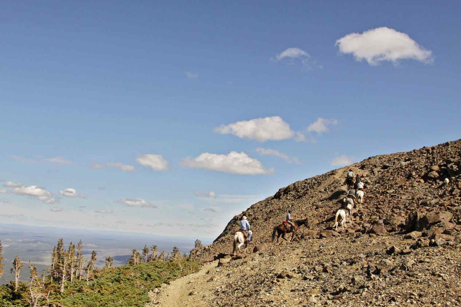 horse riding trek canada
